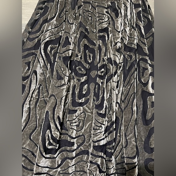 NWT Ulla Johnson Valetta Velvet Skirt – Luna – Size 00 - Picture 3 of 9